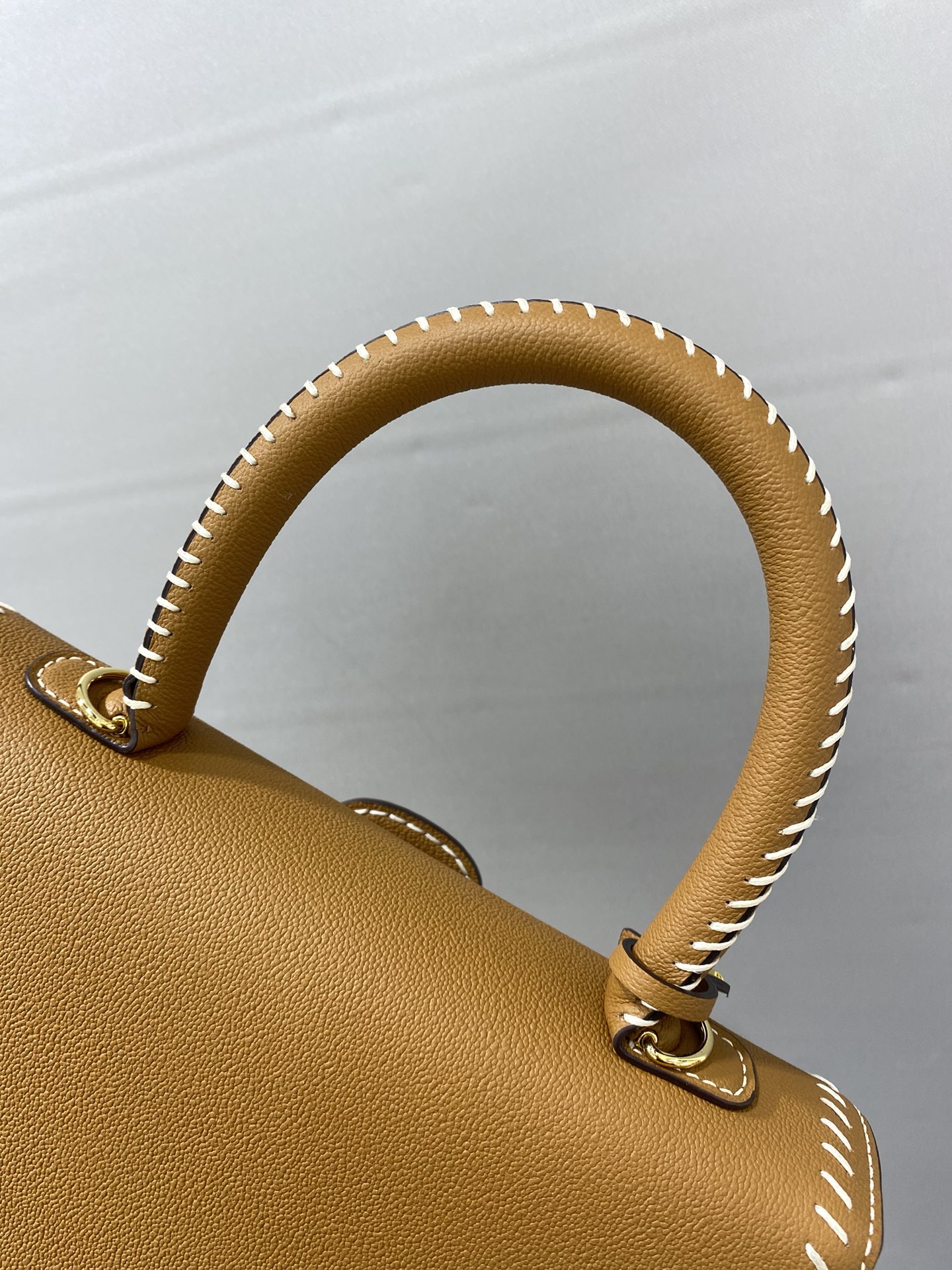 델보 브리앙 박스백 미듐